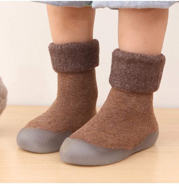 Fleece-Lined Sock Shoes