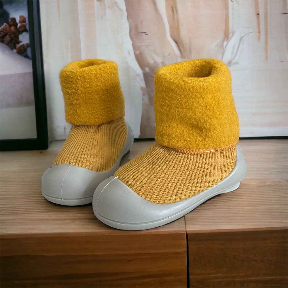 Fleece-Lined Sock Shoes